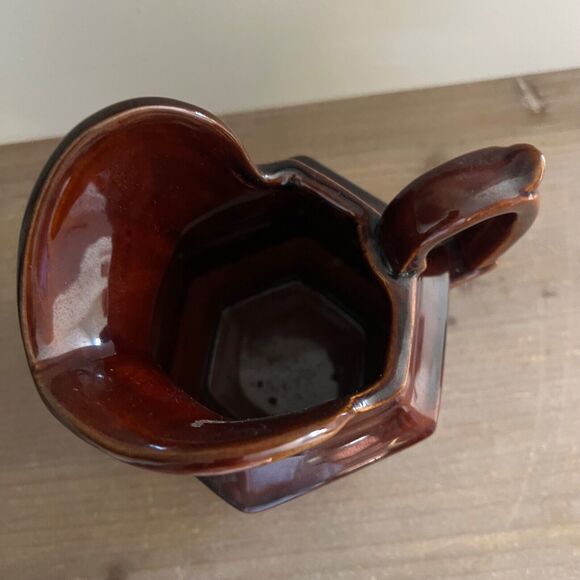 Vintage Haeger Brown Glazed Ceramic Hexagon Shaped Pitcher - Picture 4 of 6